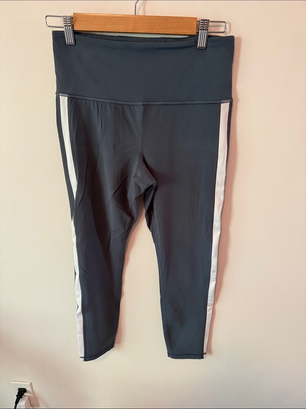 Athleta Elation ColorBlock 7/8